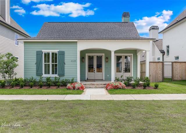 Property at 2129 Pecan Square Ave, Shreveport, LA 71106, 3 beds, 2 baths