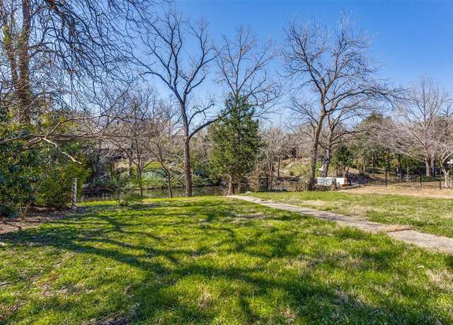 Property at 6564 Lange Cir, Dallas, TX 75214, 4 beds, 2.5 baths