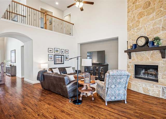Property at 908 Champions Ct, Roanoke, TX 76262, 4 beds, 3.5 baths