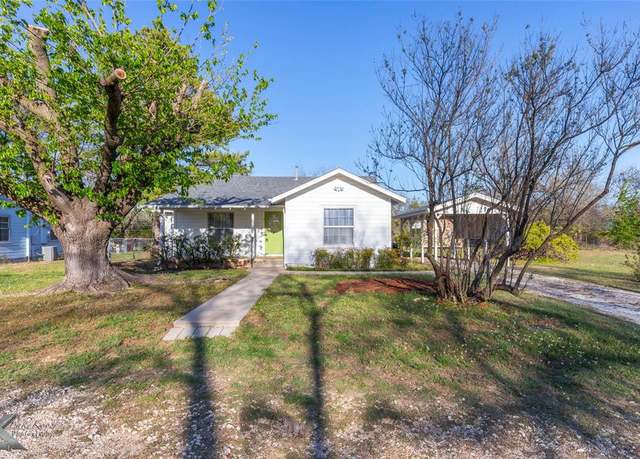 Property at 509 Reeves St, Clyde, TX 79510, 3 beds, 2 baths