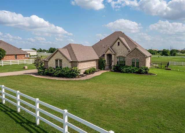 Property at 931 Wickwood Ct, Fort Worth, TX 76131, 3 beds, 2.5 baths