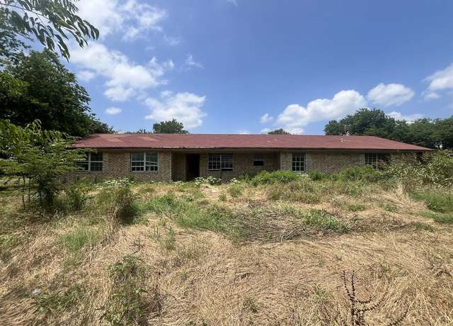Property at 8061 County Road 4029, Kemp, TX 75143, 3 beds, 2 baths