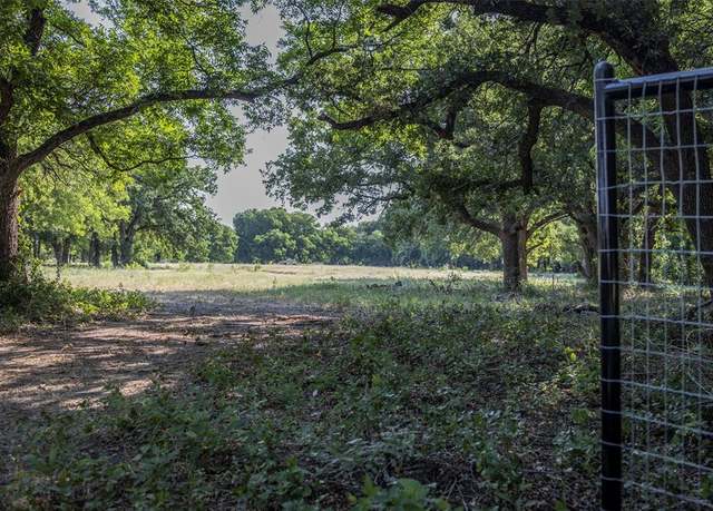 Property at 401 Dixon Rd, Annetta North, TX 76008