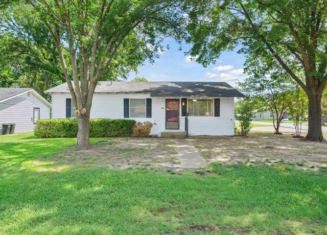 Property at 137 Westway Dr, Terrell, TX 75160, 3 beds, 1 bath