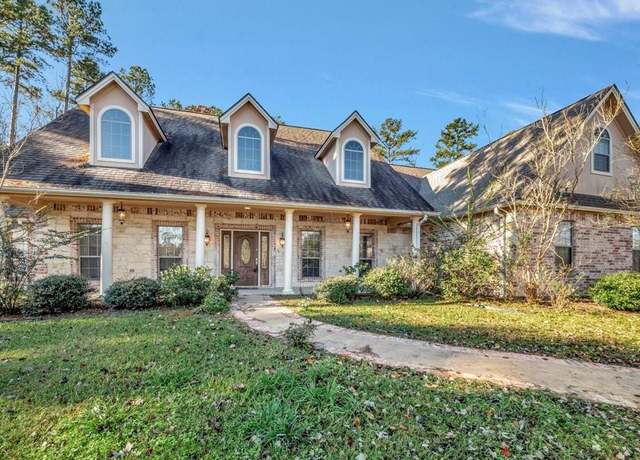 Property at 1904 Loblolly Ln, Lufkin, TX 75904, 5 beds, 4 baths
