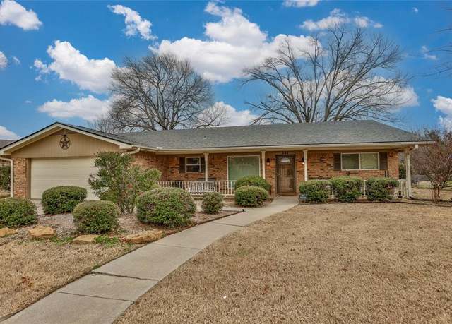 Property at 508 Aspen Rd, Gainesville, TX 76240, 3 beds, 2 baths