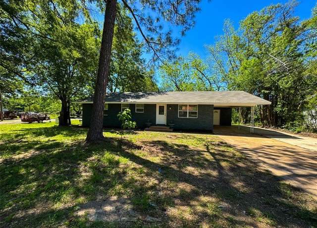 Property at 714 Clarksville Rd, Bogata, TX 75417, 3 beds, 2 baths