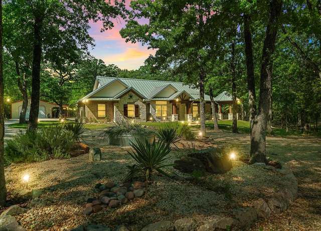 Property at 8004 County Road 2412, Quinlan, TX 75474, 3 beds, 2.5 baths