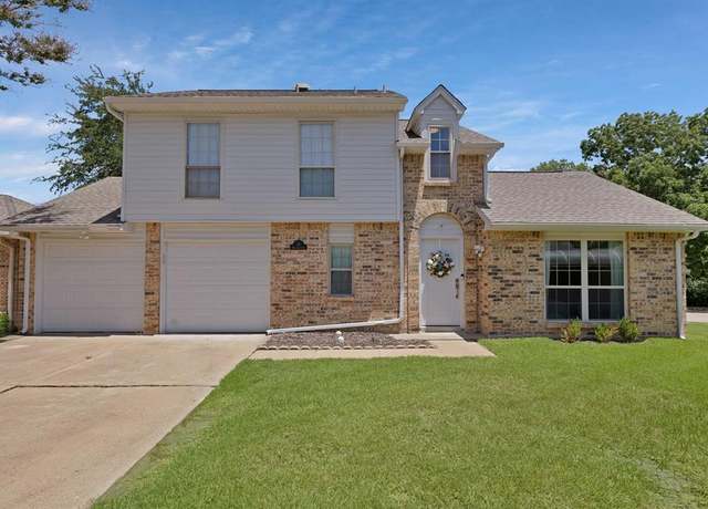 Property at 31 Brewster Ct, Allen, TX 75002, 3 beds, 1.5 baths