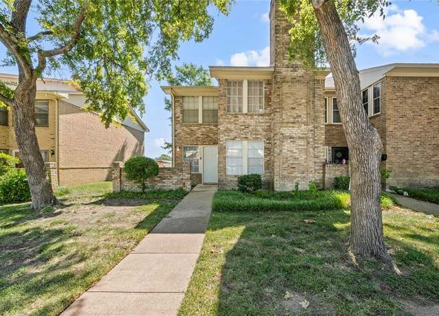 Property at 525 Towne House Ln, Richardson, TX 75081, 3 beds, 2.5 baths
