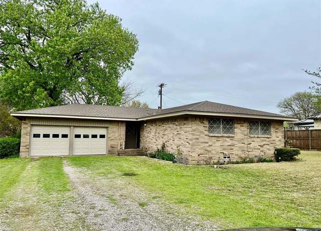 Property at 405 E 7th St, Prosper, TX 75078, 3 beds, 2 baths
