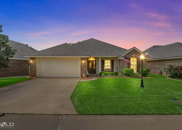 Property at 309 Oakland Pl, Bossier City, LA 71112, 3 beds, 2 baths