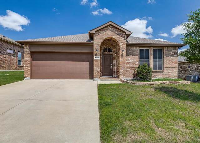 Property at 1004 Pierz Dr, Fort Worth, TX 76177, 4 beds, 2 baths
