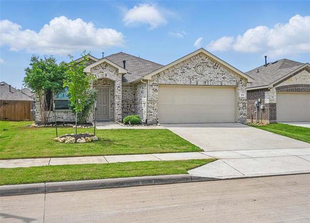 Property at 833 Amberwood Ct, Fort Worth, TX 76177, 3 beds, 2 baths