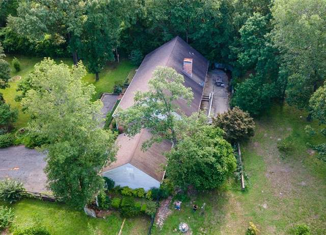 Property at 623 CR 2425, Mineola, TX 75773, 4 beds, 3 baths
