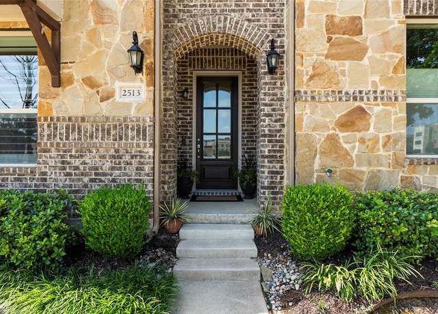 Property at 2513 Gramercy Park Dr, Flower Mound, TX 75028, 2 beds, 2.5 baths