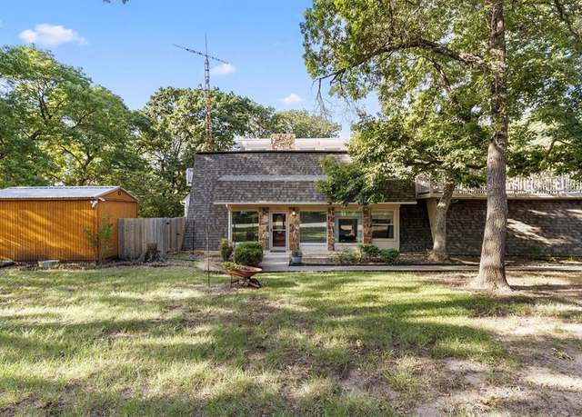 Property at 272 Raintree Rd, Bells, TX 75414, 3 beds, 2.5 baths