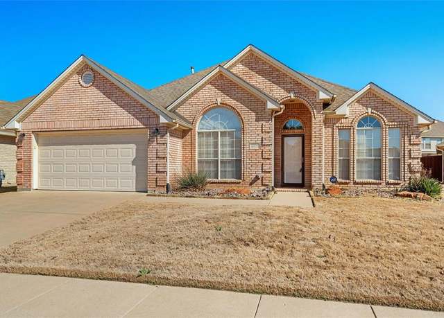 Property at 4021 Sweetwood Ct, Haltom City, TX 76137, 4 beds, 2 baths