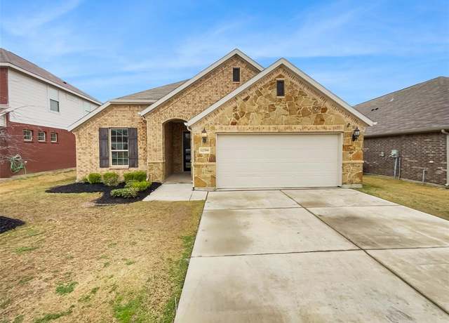 Property at 12700 Viewpoint Ln, Fort Worth, TX 76028, 4 beds, 2 baths