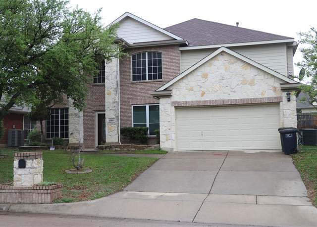Property at 6869 Danieldale Dr, Fort Worth, TX 76137, 5 beds, 3.5 baths