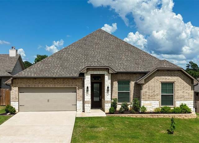 Property at 9031 Teal Flight Way, Tyler, TX 75703, 4 beds, 2 baths