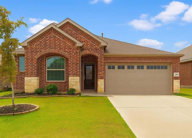 Property at 2537 Starwater Dr, Fort Worth, TX 76179, 4 beds, 2 baths