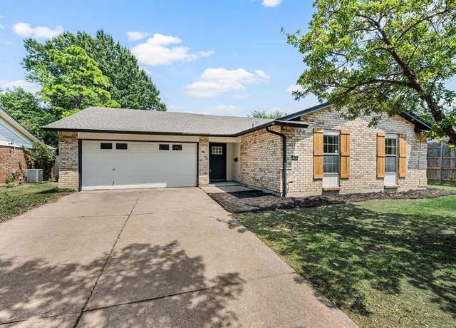 Property at 1702 Ridge Rd, Carrollton, TX 75006, 4 beds, 2 baths