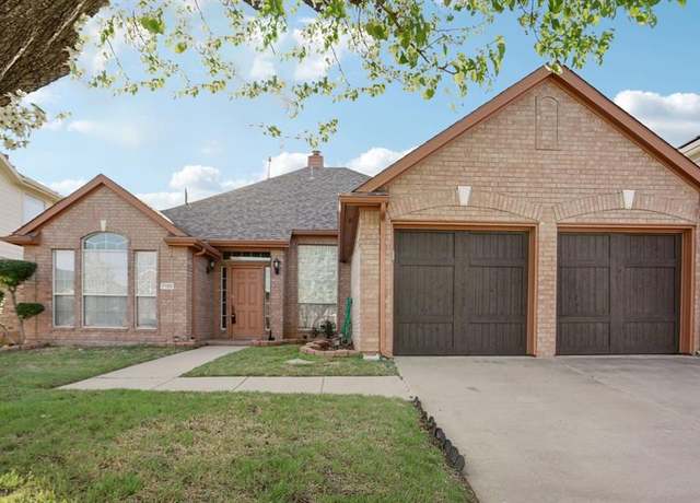 Property at 7100 Frost Ln, Denton, TX 76210, 4 beds, 2 baths
