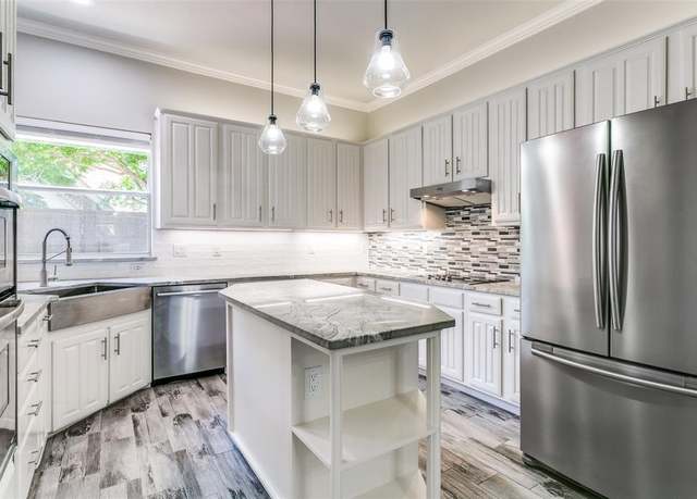 Property at 7711 Heather Ridge Ct, Irving, TX 75063, 3 beds, 2.5 baths