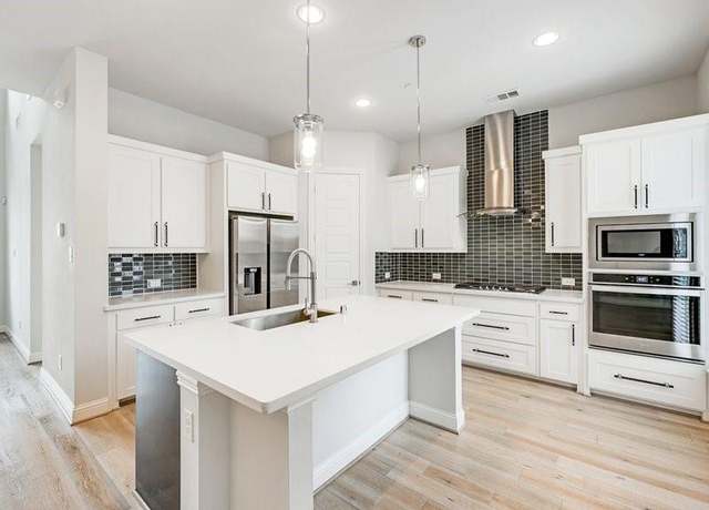 Property at 4859 Shore Crest Dr, Mckinney, TX 75070, 3 beds, 3 baths