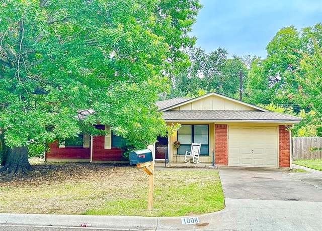 Property at 1008 Sierra Dr, Denton, TX 76209, 3 beds, 1.5 baths