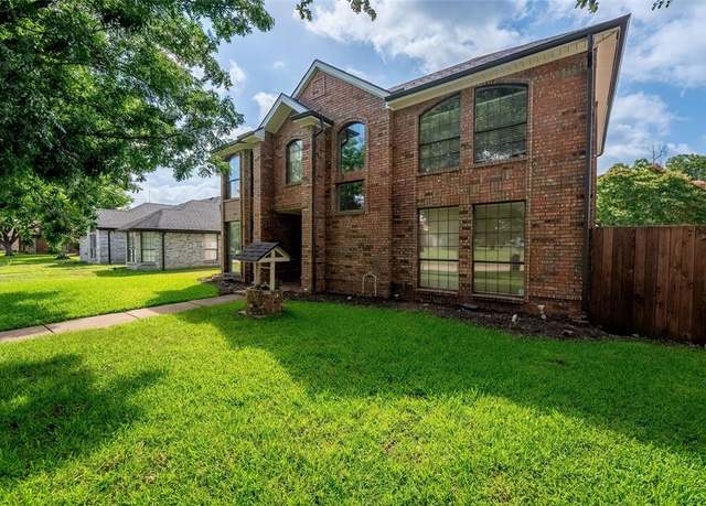 Property at 1016 Craig Dr, Mesquite, TX 75181, 6 beds, 3 baths