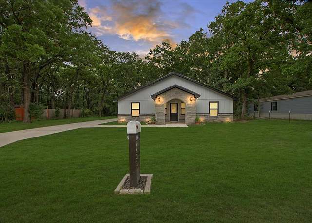 Property at 7631 Double Bridge Rd, Mabank, TX 75156, 4 beds, 2 baths