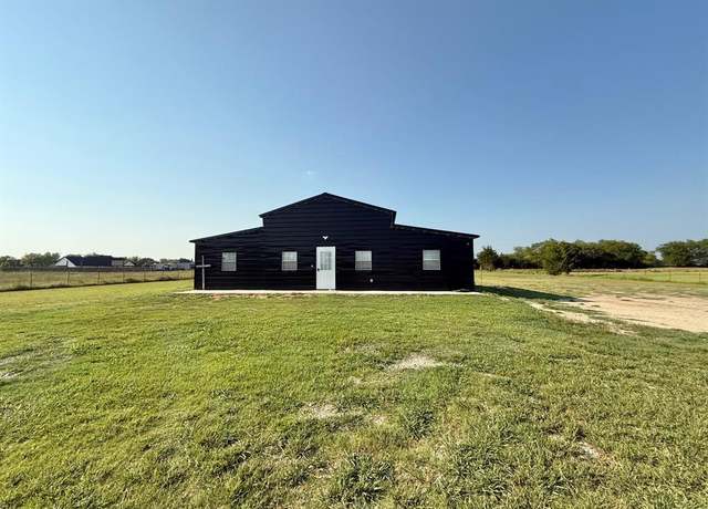 Property at 3783 County Road 2208, Greenville, TX 75402, 2 beds, 1 bath