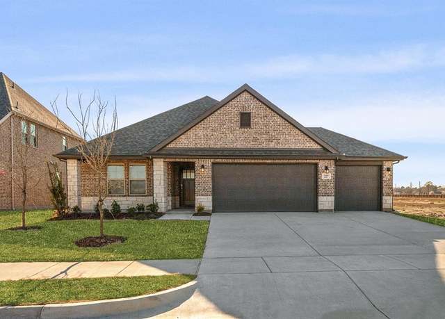 Property at 227 Freedom Trl, Forney, TX 75126, 4 beds, 2 baths