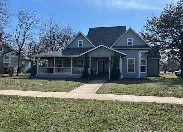 Property at 417 W Grand St, Whitewright, TX 75491, 4 beds, 3 baths