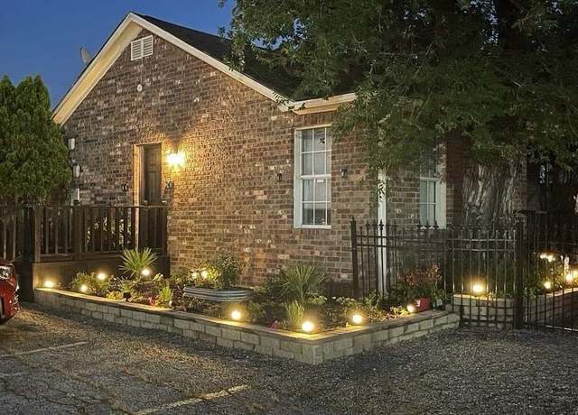 Property at 2340 N Chandler Dr E #4, Fort Worth, TX 76111, 4 baths
