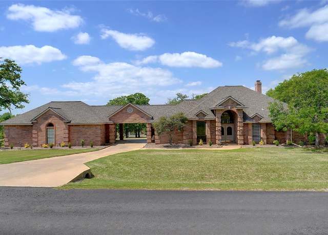 Property at 2841 Bent Oaks, Burleson, TX 76028, 3 beds, 3.5 baths