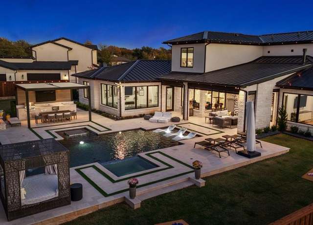 Property at 1115 Oakbrook Hills Ct, Keller, TX 76262, 4 beds, 4.5 baths