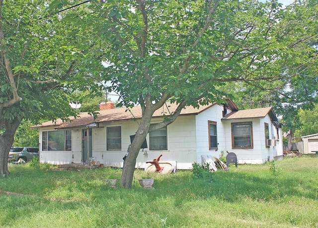 Property at 601 S Colorado St, Whitney, TX 76692, 2 beds, 2 baths