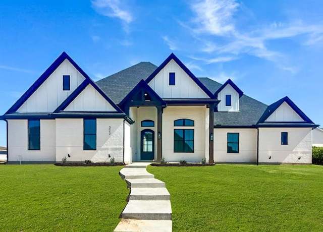 Property at 322 Broadmoor Dr, Haslet, TX 76052, 4 beds, 3.5 baths
