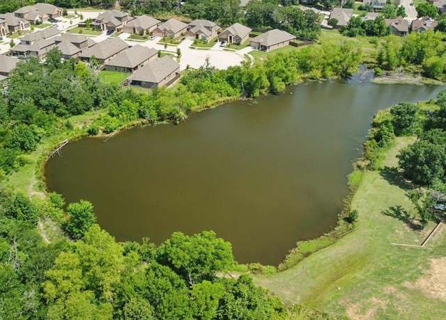 Property at 3608 Helm Ln, Denton, TX 76210, 4 beds, 2.5 baths