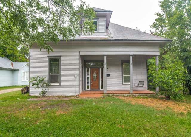 Property at 500 N Virginia St, Terrell, TX 75160, 3 beds, 1 bath