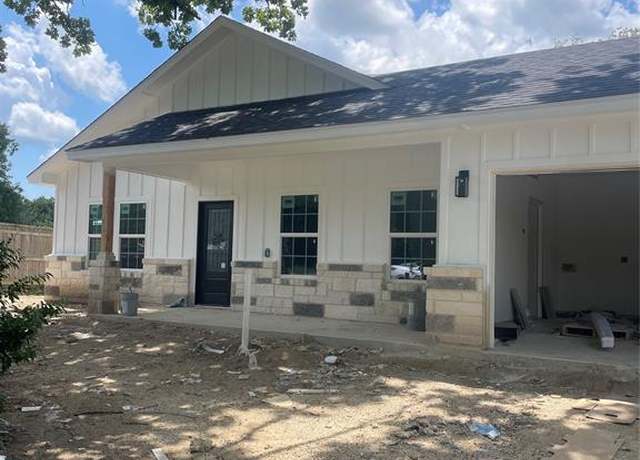 Property at 600 Avenue G, Moody, TX 76557, 3 beds, 2 baths