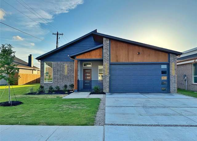 Property at 114 Hesed St, Greenville, TX 75402, 4 beds, 2 baths