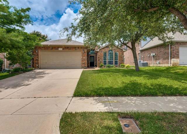 Property at 9605 Courtright Dr, Fort Worth, TX 76244, 3 beds, 2 baths
