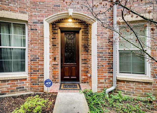 Property at 3200 Ross Ave #28, Dallas, TX 75204, 3 beds, 3.5 baths