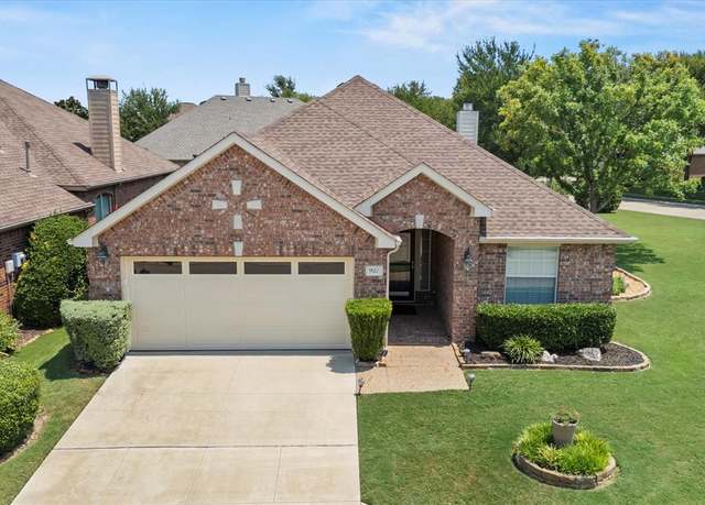 Property at 927 Oakland Hills Dr, Fairview, TX 75069, 2 beds, 2 baths