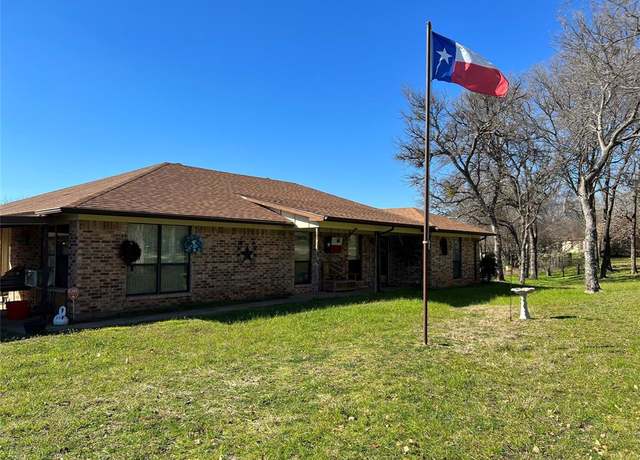 Property at 3208 N Roadrunner Ct, Granbury, TX 76049, 3 beds, 3 baths