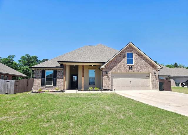Property at 4050 Jayce Michael Dr, Shreveport, LA 71107, 5 beds, 3 baths